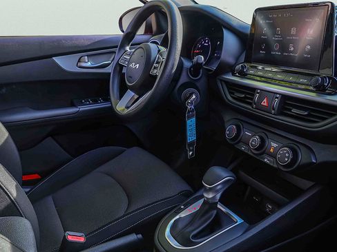 Certified 2024 Kia Forte LXS w/ LXS Technology Package FWD image 24