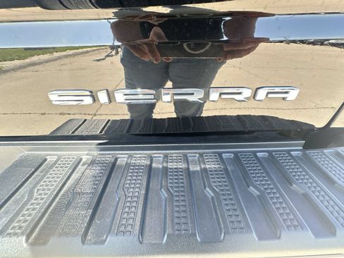 Used 2020 GMC Sierra 1500 Denali w/ Denali Ultimate Package AWD/4WD image 32