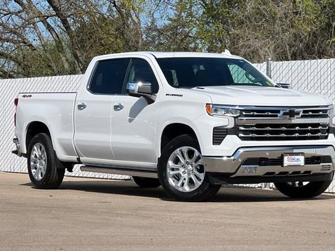 New 2026 Chevrolet Silverado 1500 LTZ w/ LTZ Premium Package AWD/4WD image 2