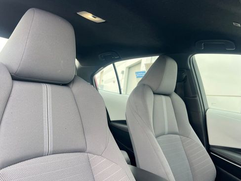 Used 2025 Toyota Corolla SE image 13