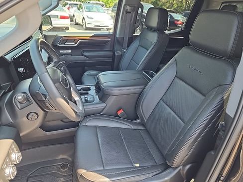 Used 2023 GMC Sierra 1500 Denali w/ Denali Reserve Package AWD/4WD image 14