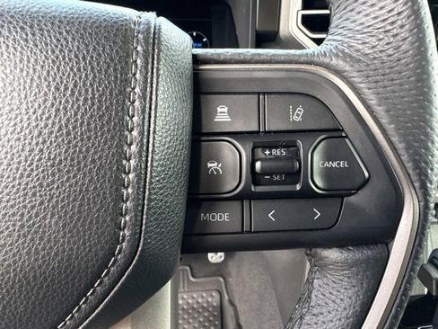 Used 2025 Toyota Sequoia SR5 image 27