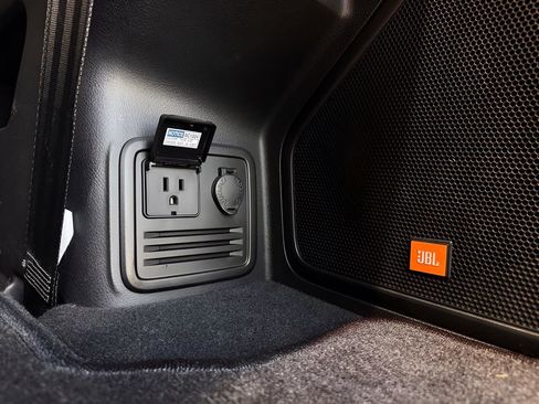 Used 2014 Toyota 4Runner Limited image 24