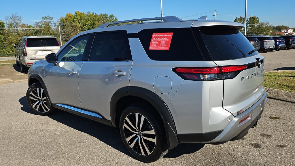 Certified 2025 Nissan Pathfinder Platinum AWD/4WD image 18