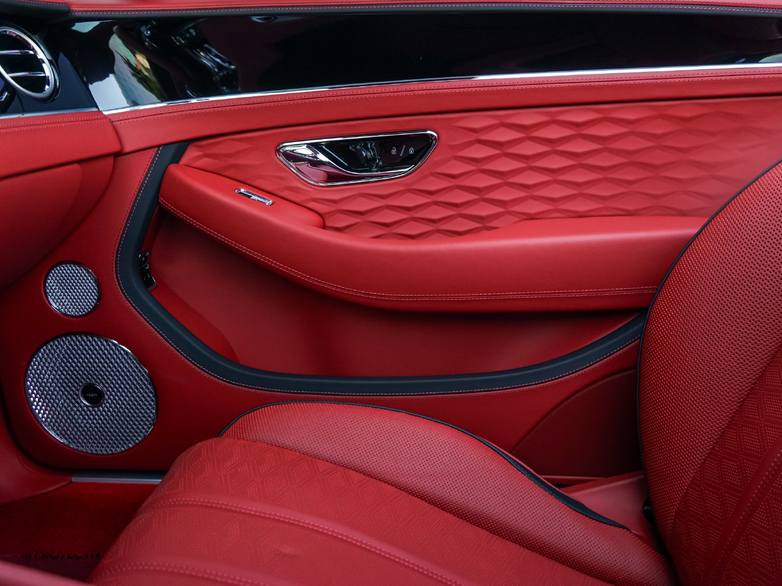 Used 2025 Bentley Continental GT Speed AWD/4WD image 18