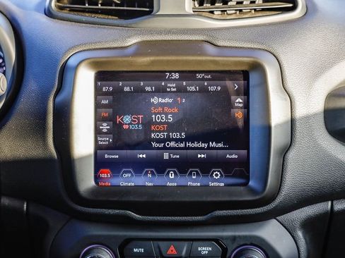 Certified 2023 Jeep Renegade Trailhawk image 15