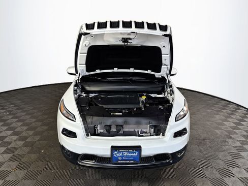 Used 2018 Jeep Cherokee Limited w/ Luxury Group image 23