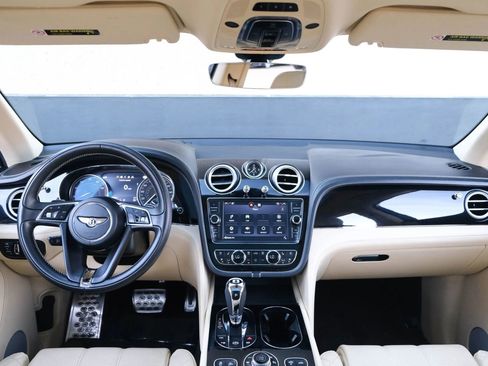 Used 2018 Bentley Bentayga image 37