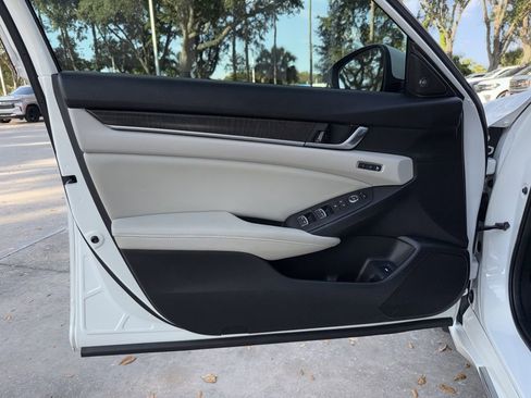 Used 2018 Honda Accord EX-L image 15