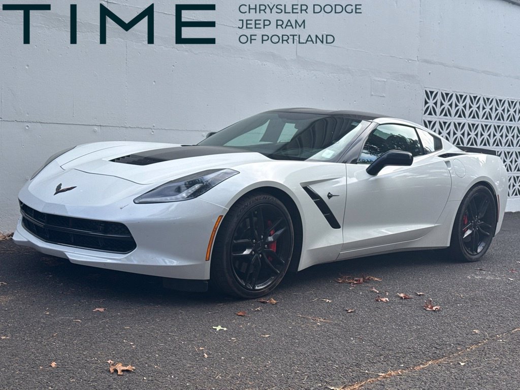 Used 2017 Chevrolet Corvette Stingray Coupe RWD image 1