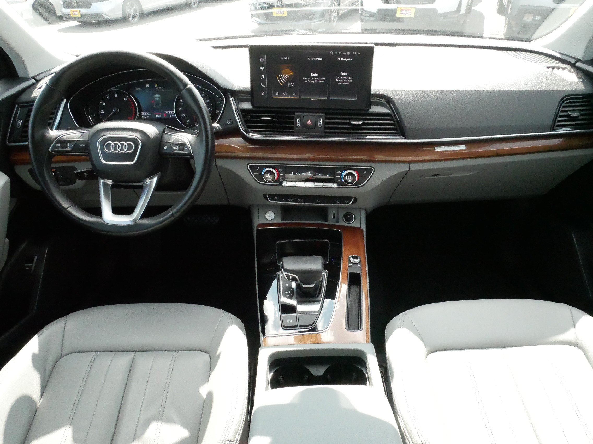 Used 2023 Audi Q5 2.0T Premium w/ Convenience Package AWD/4WD image 10