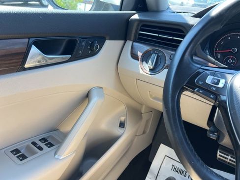 Certified 2020 Volkswagen Passat 2.0T SEL FWD image 19