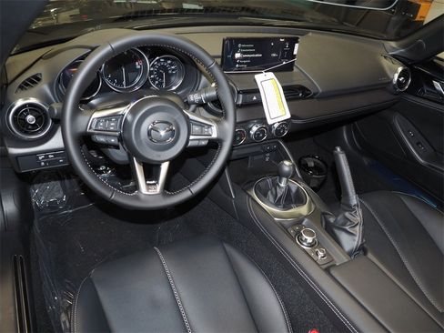 New 2025 MAZDA MX-5 Miata Grand Touring w/ Weather Package image 4