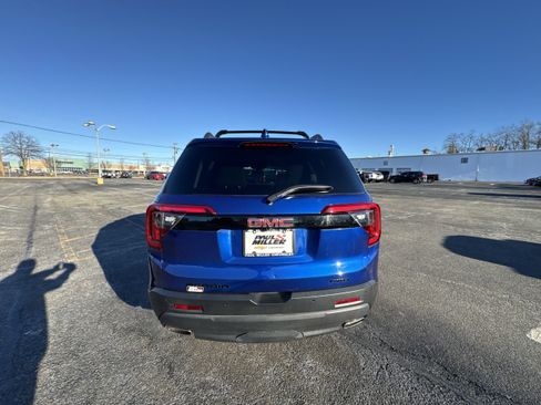 Used 2023 GMC Acadia SLT w/ Elevation Edition image 33