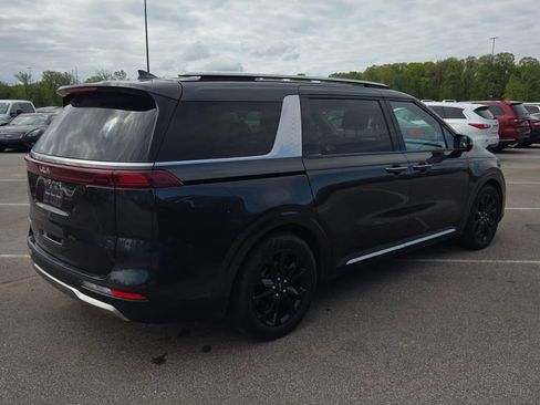 Used 2023 Kia Carnival SX Prestige FWD image 9