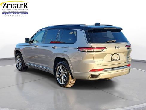 Used 2022 Jeep Grand Cherokee L Summit w/ Luxury Tech Group V image 7