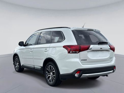 Used 2016 Mitsubishi Outlander SEL FWD image 5