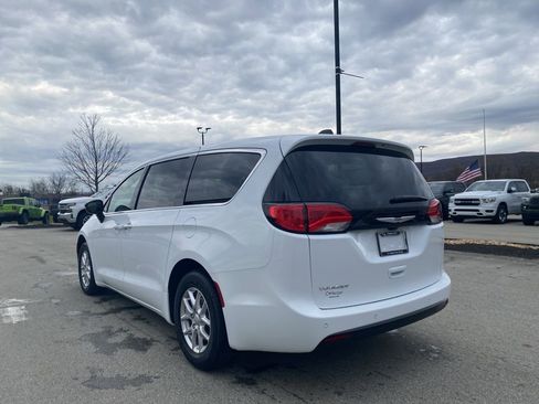 New 2026 Chrysler Voyager LX FWD image 4
