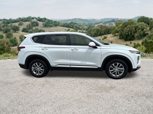 Used 2020 Hyundai Santa Fe SE FWD image 11