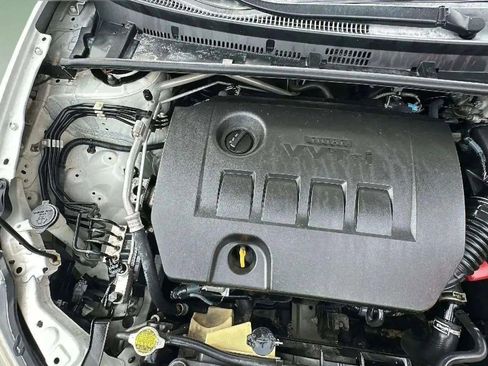 Used 2014 Toyota Corolla LE image 42