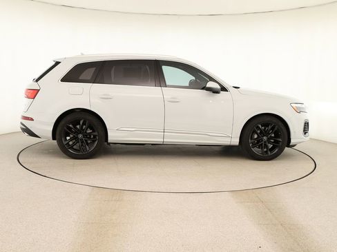 New 2025 Audi Q7 3.0T Premium Plus image 8