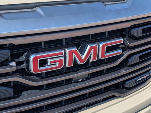 Used 2023 GMC Sierra 1500 AT4X image 5