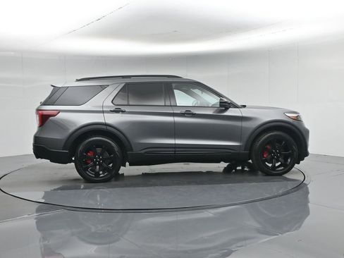 Used 2023 Ford Explorer ST w/ Equipment Group 401A AWD/4WD image 34