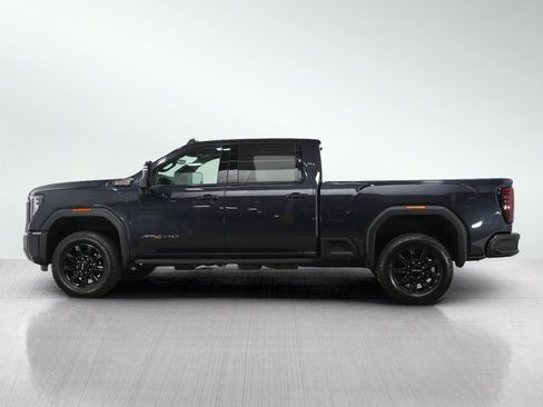 Used 2024 GMC Sierra 3500 AT4 w/ AT4 Premium Plus Package AWD/4WD image 2