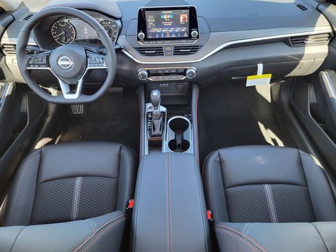 New 2025 Nissan Altima 2.5 SR image 12