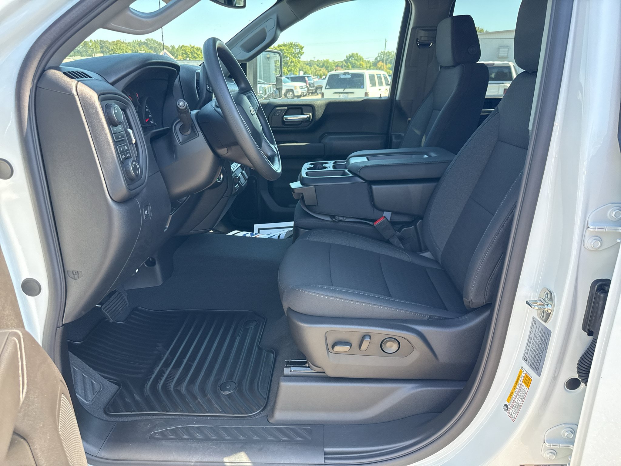 New 2026 Chevrolet Silverado 2500 Custom w/ Custom Value Package AWD/4WD image 8
