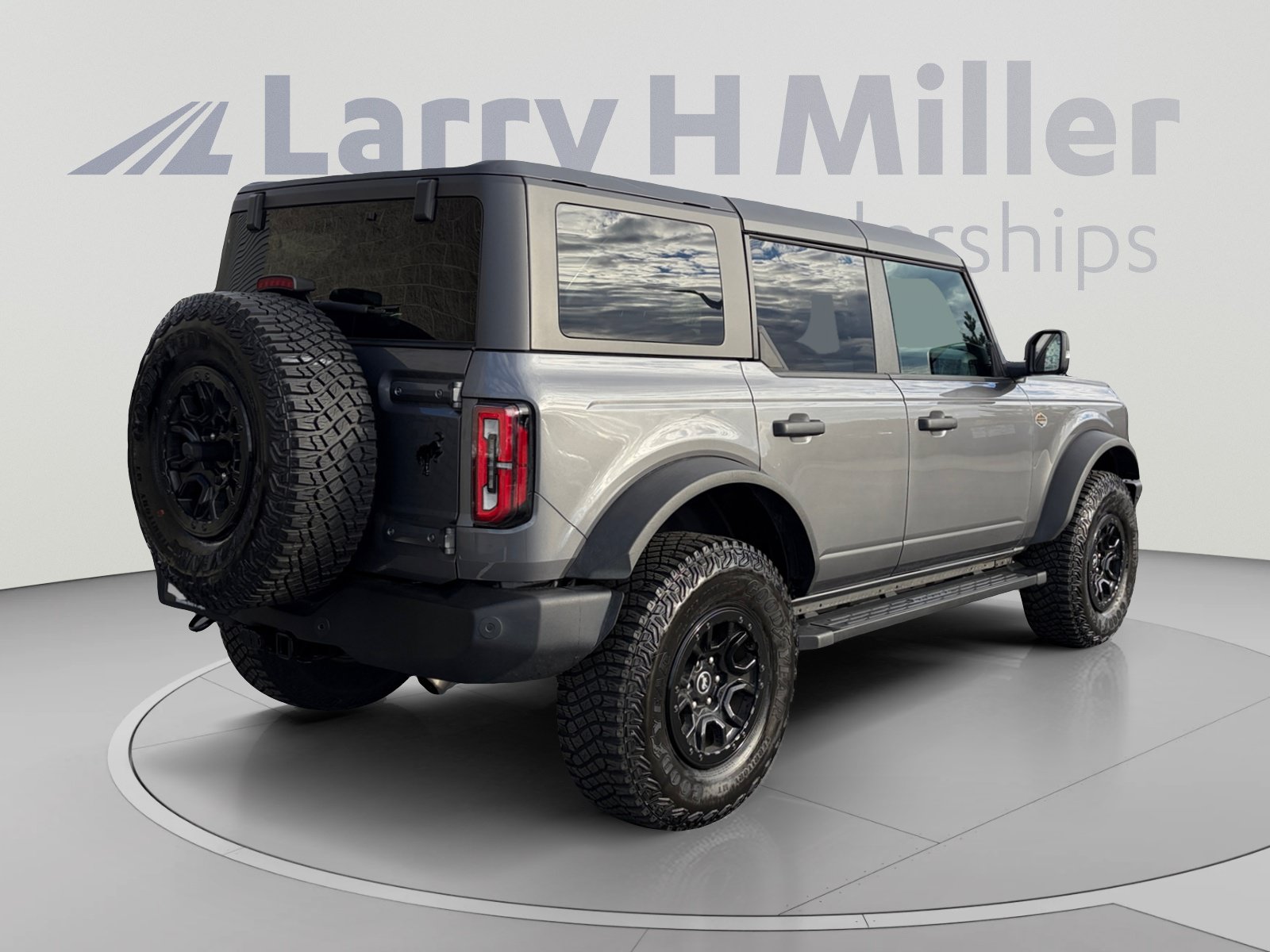 Used 2023 Ford Bronco Wildtrak AWD/4WD image 5
