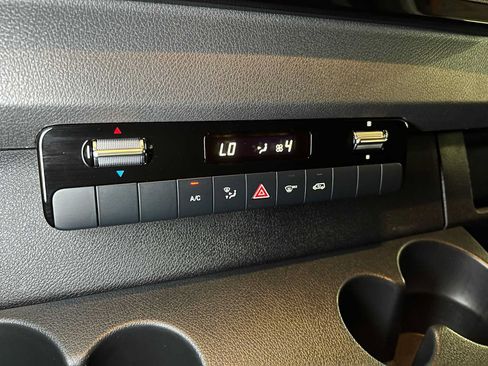 Used 2026 Mercedes-Benz Sprinter 2500 image 31