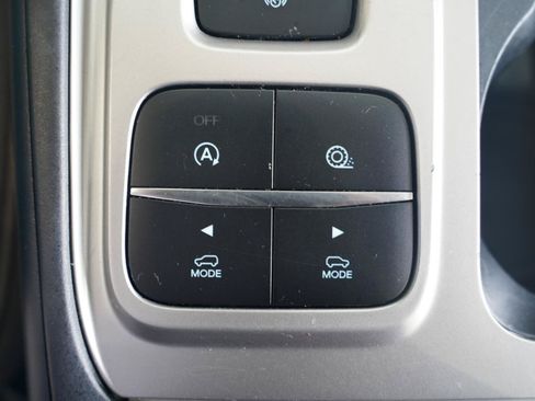 Used 2021 Ford Explorer XLT RWD image 22