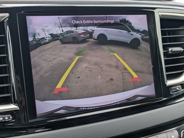Used 2023 Chrysler Pacifica Touring-L FWD image 29