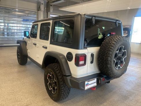 Used 2023 Jeep Wrangler Unlimited Rubicon w/ Cold Weather Group AWD/4WD image 10