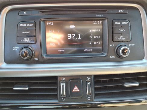 Used 2016 Kia Optima LX image 19