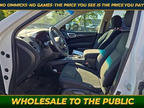 Used 2017 Nissan Pathfinder S AWD/4WD image 15