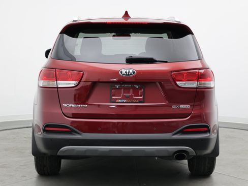 Used 2017 Kia Sorento EX FWD image 6
