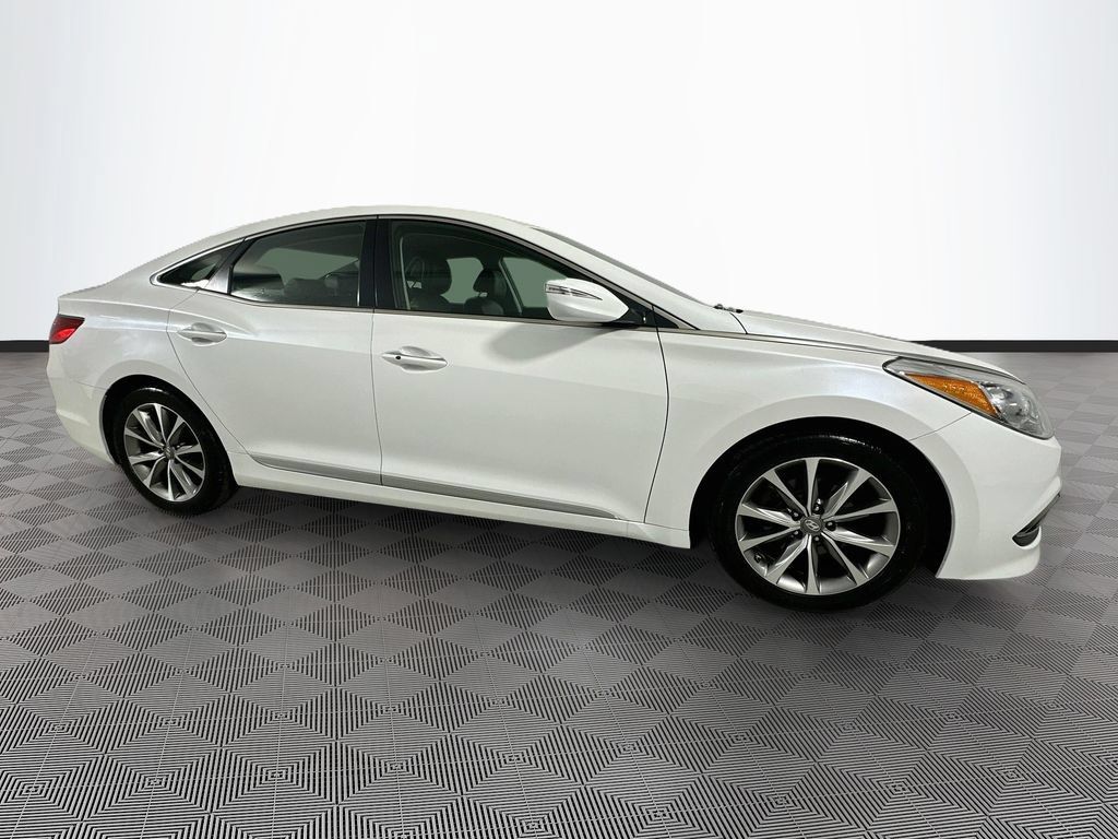 Used 2017 Hyundai Azera FWD image 8