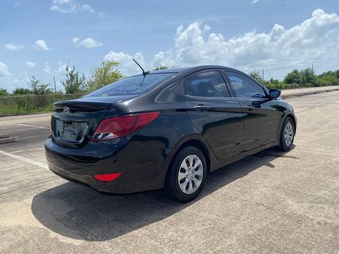 Used 2015 Hyundai Accent GLS FWD image 3