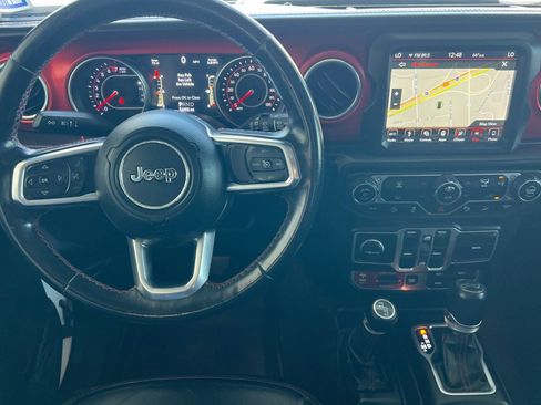 Used 2018 Jeep Wrangler Unlimited Rubicon AWD/4WD image 11
