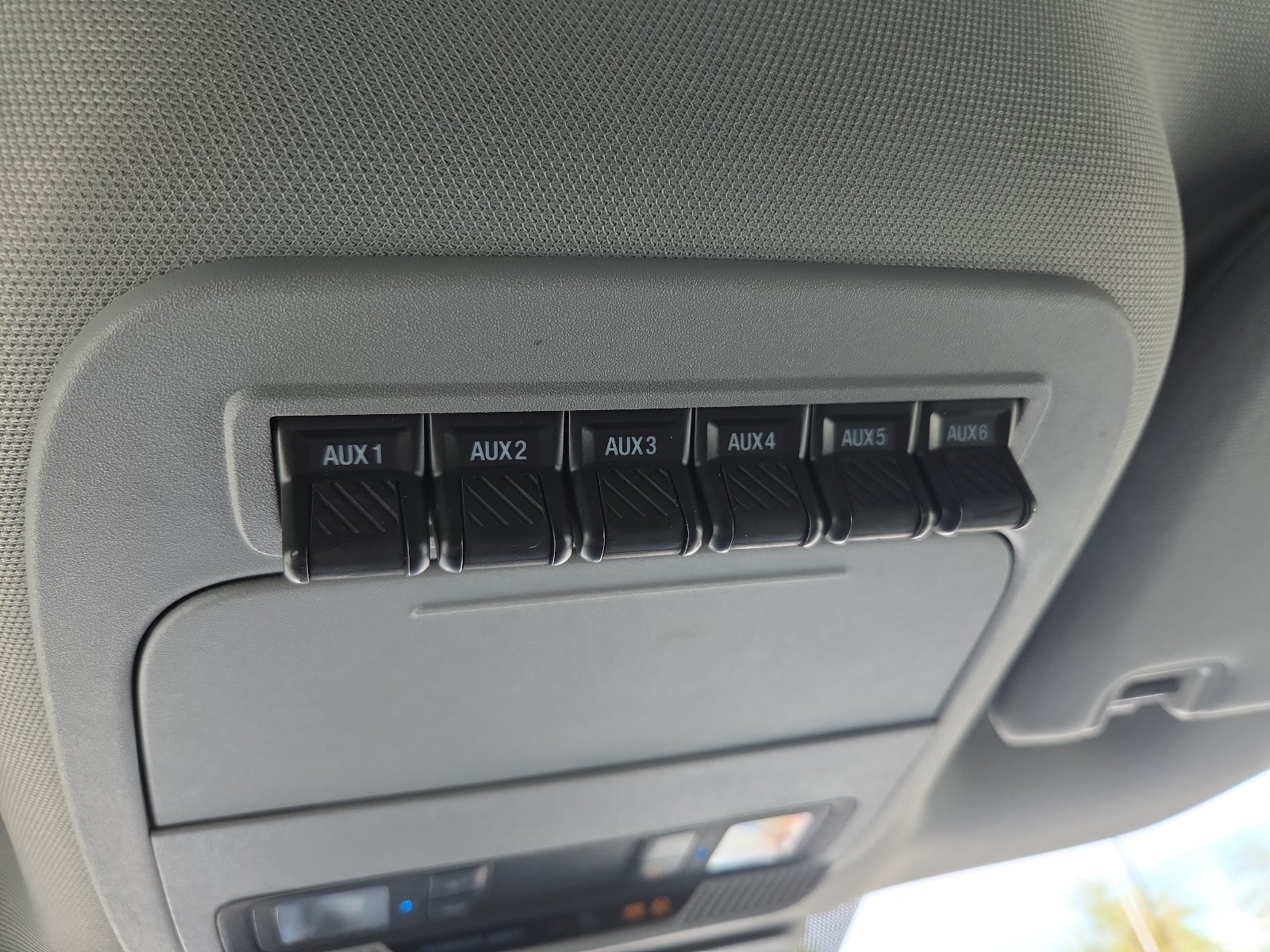 Used 2023 Ford F250 XLT w/ FX4 Off-Road Package AWD/4WD image 22