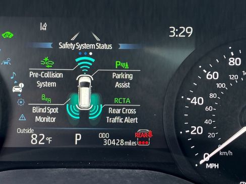 Certified 2026 Toyota Sienna XLE FWD image 36