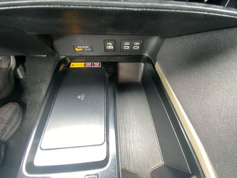 Used 2025 Toyota Camry LE FWD image 23