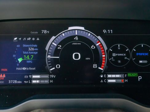 Used 2025 Toyota Tundra Platinum AWD/4WD image 20