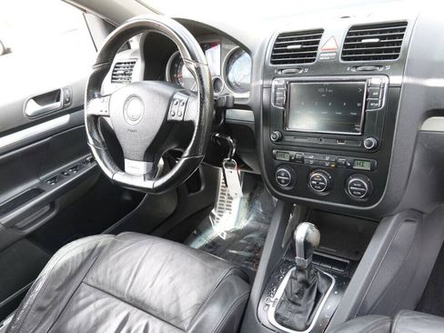 Used 2007 Volkswagen GTI 4-Door FWD image 60