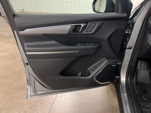 New 2026 Buick Enclave Preferred w/ Power Package AWD/4WD image 15