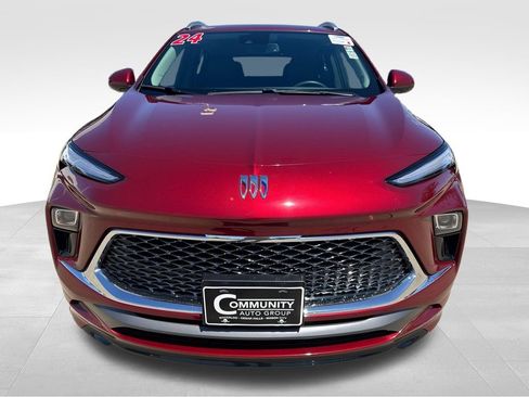 Certified 2024 Buick Encore GX Avenir AWD/4WD image 8