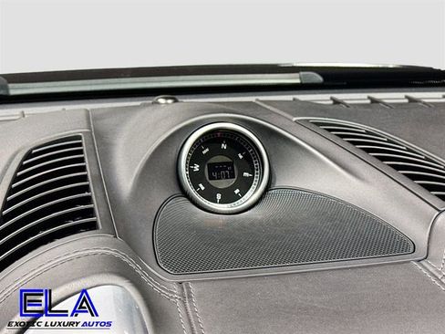 Used 2016 Porsche Cayenne Turbo image 17