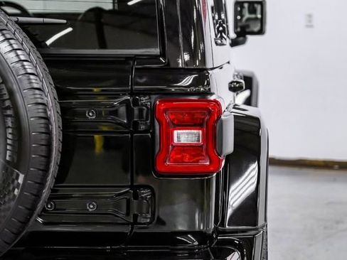 Used 2021 Jeep Wrangler High Altitude image 46